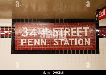 Penn stazione della metropolitana segno, Manhattan, New York City, Stati Uniti d'America. Foto Stock