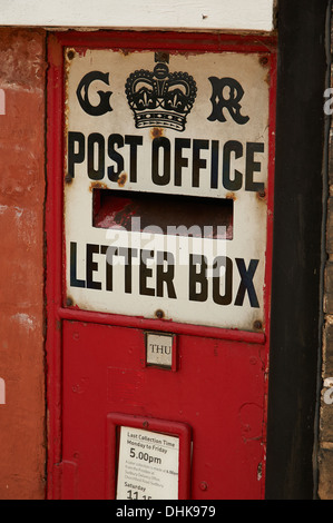 Post Office letter box , vecchio stile, Foto Stock