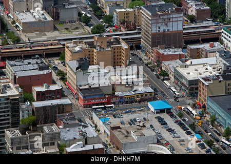 Fotografia aerea Park Avenue & Dr Martin Luther King Jr Blvd (Est 125th St), Harlem, Manhattan New York City Foto Stock