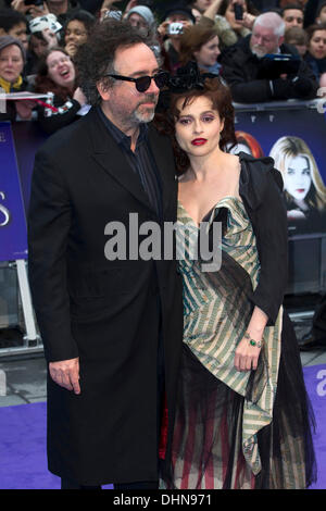 Tim Burton e Helena Bonham-Carter UK premiere di 'Dark ombre" presso il Cinema Empire - Arrivi London, Regno Unito - 09.05.12 Foto Stock