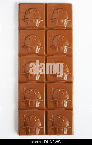 Nuovo Wonka Chocolate bel crema cioccolato aromatizzato bar aperto per  mostrare il contenuto è stato impostato su sfondo bianco Foto stock - Alamy