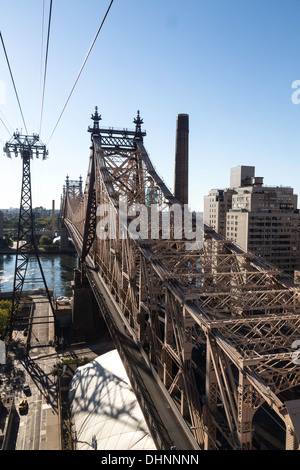 Le Ed Koch Queensboro Bridge attraversa l'East River, NYC Foto Stock