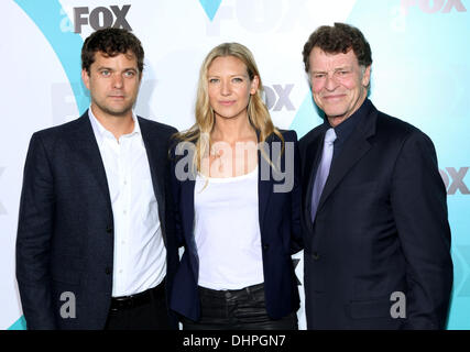 Joshua Jackson, Anna Torv, John Noble 2012 Fox iniziali di presentazione tenutasi al Wollman Rink - Arrivi New York City, Stati Uniti d'America, 14.05.12 Foto Stock