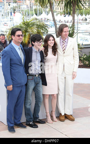 Roman Coppola, Jared Gilman, Kara Hayward e Wes Anderson 'Moonrise unito" photocall - durante il sessantacinquesimo Festival del Cinema di Cannes Cannes, Francia - 16.05.12 Foto Stock