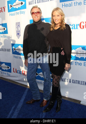 Peter Fonda e Margaret Parky DeVogelaere guarire la baia di "Riportare la spiaggia' premi annuali di presentazione e la cena - Gli arrivi di Santa Monica, California - 17.05.12 Foto Stock