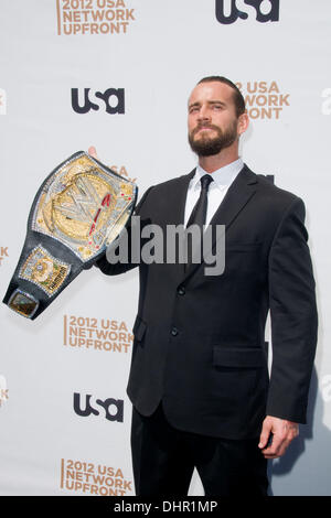 CM Punk 2012 Rete USA iniziali di presentazione - Gli arrivi di New York City, Stati Uniti d'America - 17.05.12 Foto Stock