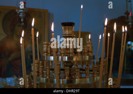 Candele di Aghios Titos o la chiesa di San Tito, Heraklion, Creta, Grecia Foto Stock