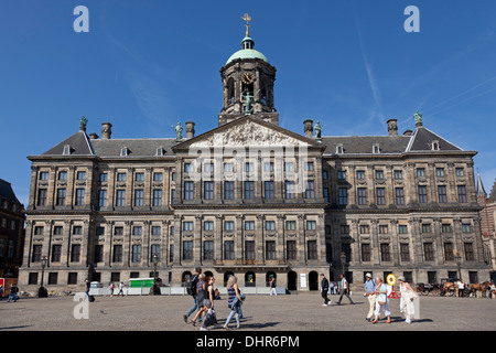 Il Palazzo Reale in Piazza Dam in Amsterdam, Paesi Bassi Foto Stock