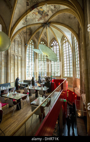 Paesi Bassi, Maastricht, Kruisheren Hotel design nella ex chiesa e monastero chiamato Kruisheren. Ristorante Foto Stock