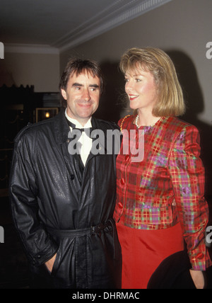 CHRIS de Burgh musicista anglo-irlandese con sua moglie Diane circa 1987 Foto Stock