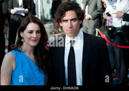 Louise Delamere e Stephen manganese , il 2012 Arqiva British Academy Televisione Awards tenutosi presso la Royal Festival Hall - Arrivi. Londra, Inghilterra - 27.05.12 Foto Stock