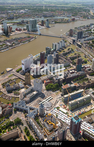 Paesi Bassi, Rotterdam, vista sul centro della città. Antenna Foto Stock