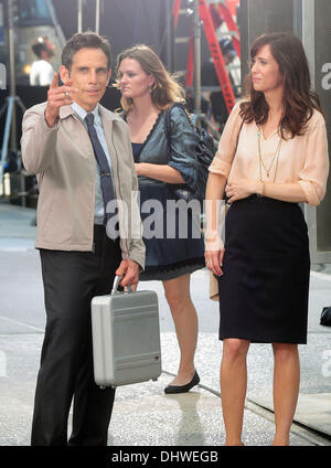 Ben Stiller e Kristen Wiig riprese in posizione per " La vita segreta di Walter Mitty' New York City, Stati Uniti d'America - 29.05.12 Foto Stock