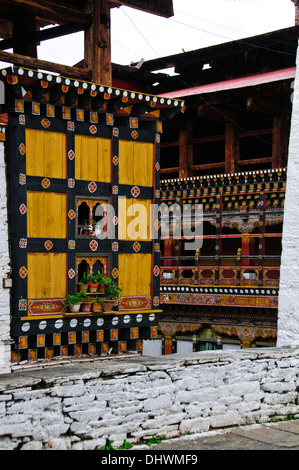 Rinpung Dzong (fortezza)edificio a cinque piani è servita una difesa efficace contro i tentativi di invasione dai tibetani,Paro Valley Foto Stock