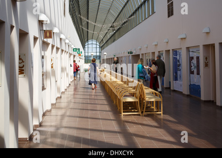 Interno dell'edificio Arktikum, una manifestazione pubblica istituzione a Rovaniemi per tutto ciò che riguarda l'estremo nord. Foto Stock