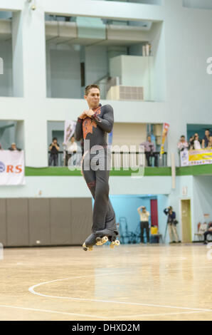 Taipei, Taiwan. Il 15 novembre 2013. Markus Lell dalla Germania è seconda in alti uomini combinato di categoria. Credito: Gia To/Alamy Live News Foto Stock