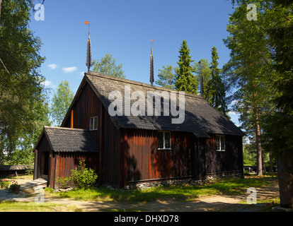 Il 'Lapp Chiesa' di Sodankylä è uno della Finlandia più antiche chiese di legno. È stato costruito di tronchi da lavoro locale nel 1689. Foto Stock