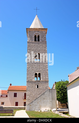 Il campanile della chiesa parrocchiale di San Anselmo Nin, Croazia Foto Stock