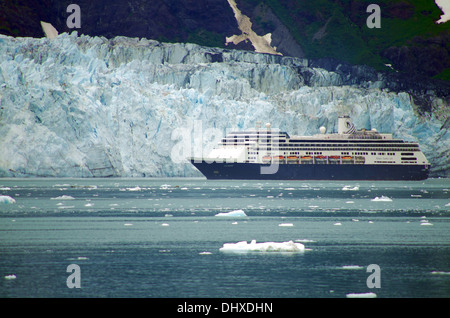 In nave da crociera anteriore di un ghiacciaio di marea Foto Stock