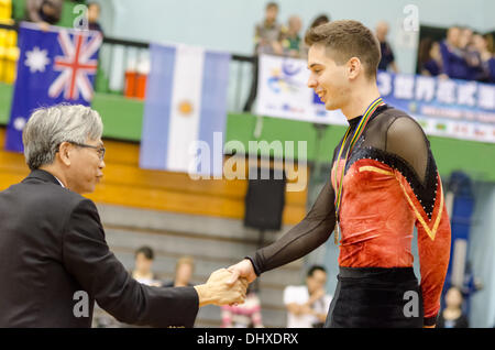 Taipei, Taiwan. Il 15 novembre 2013. Markus Lell dalla Germania è seconda in alti uomini combinato di categoria. Credito: Gia To/Alamy Live News Foto Stock