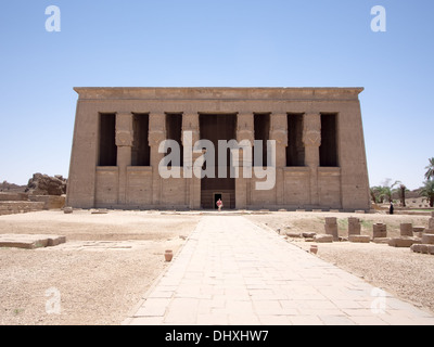 L'antico tempio egizio di Dendera, dedicato alla dea Hathor in Qena, Egitto Foto Stock