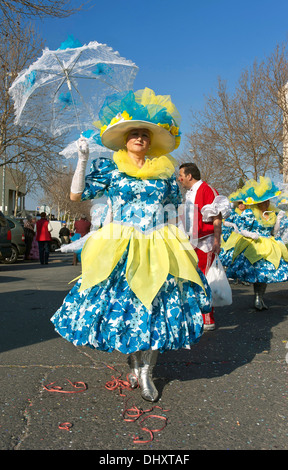 Sfilata di Carnevale, donne travestito, Isla Cristina Huelva-provincia, regione dell'Andalusia, Spagna, Europa Foto Stock