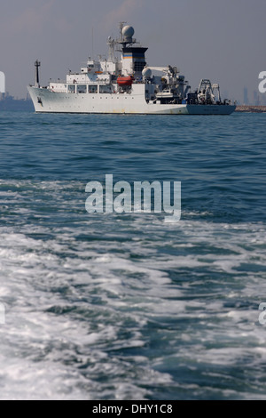 Indagine oceanografica nave, Bruce C Heezen, off Bahrain Foto Stock