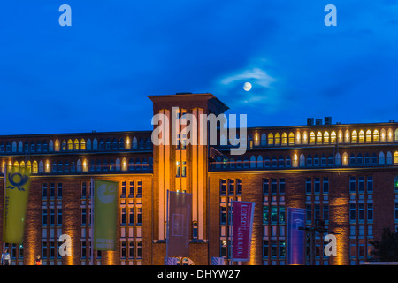 Il museo di arti applicate al tramonto a Amburgo, Germania Foto Stock