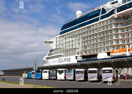 Celebrity Eclipse una classe Solstice nave da crociera, azionato da Celebrity Cruises inserito Foto Stock