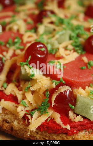 Immagine della pizza novità torta fatta con del marzapane Foto Stock