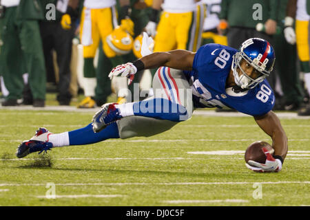 East Rutherford, New Jersey, USA. Xviii Nov, 2013. Novembre 17, 2013: New York Giants wide receiver Victor Cruz (80) in azione con la palla durante il gioco di NFL tra Green Bay Packers e New York Giants a MetLife Stadium di East Rutherford, New Jersey. I Giganti vincere 27-13. (Christopher Szagola/Cal Sport Media) © csm/Alamy Live News Foto Stock