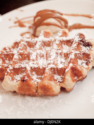 Una deliziosa cialda di Liegi. Mmmmm, cialde di Liegi! Da Wannawafel in Victoria, British Columbia, Canada. Foto Stock