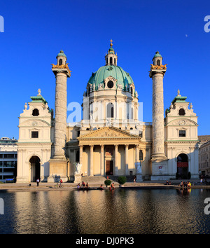 Karlskirche (St. Carlo, la Chiesa), Vienna, Austria Foto Stock
