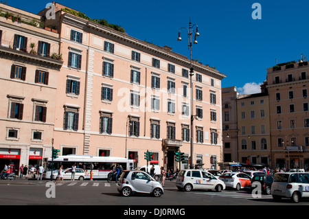 Square Largo di Torre Argentina, Campo Marzio, Roma, Italia Foto Stock