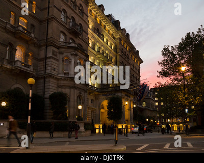 Londra, Inghilterra - 13 Novembre 2013: The Langham Hotel in Portland Place, Londra Foto Stock