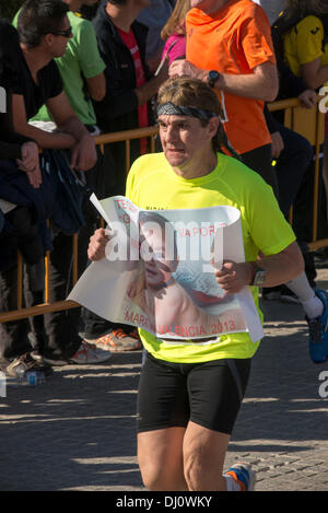 Valencia, Spagna. 17 novembre 2013. 33 partecipanti Divina Pastora Valencia Maratona © Salva Garrigues/Alamy Live News Foto Stock