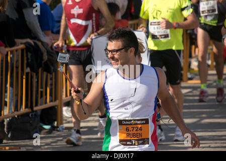 Valencia, Spagna. 17 novembre 2013. 33 partecipanti Divina Pastora Valencia Maratona © Salva Garrigues/Alamy Live News Foto Stock