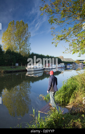 Barche ormeggiate a Brigg Marina sul fiume Ancholme in Lincolnshire settentrionale Foto Stock