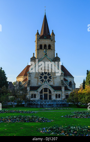 Una fotografia della Pauluskirche (St. Pauls Chiesa) a Basilea, in Svizzera. La chiesa fu costruita tra il 1898 e il 1901. Foto Stock