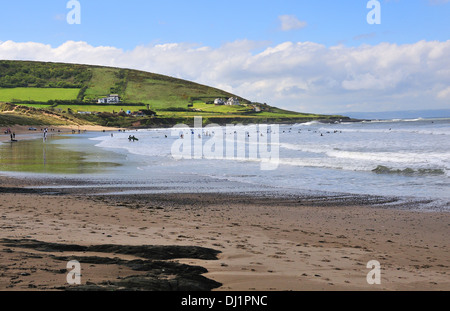 La bellissima sabbiosa spiaggia di surf a Croyde Bay, Devon, Inghilterra in primavera Foto Stock