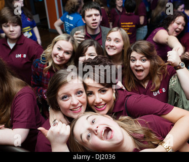 Welsh studenti universitari partying all annuale inter-College gig, Aberystwyth University, 2013 Foto Stock