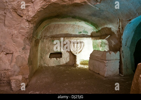 Israele, Beit Shearim, interni di una catacomba. 2-4 secoli CE (il periodo romano). Foto Stock