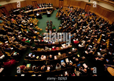 Londra REGNO UNITO. Il 19 novembre 2013. L Arcivescovo di Canterbury Justin Welby assiste l annuale sinodo generale come la chiesa di Inghilterra si prepara per una discussione in merito a se per consentire alle donne vescovi. Foto Stock