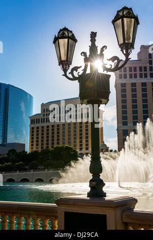 Misical Spettacolo delle Fontane in Las Vegas al tramonto Foto Stock