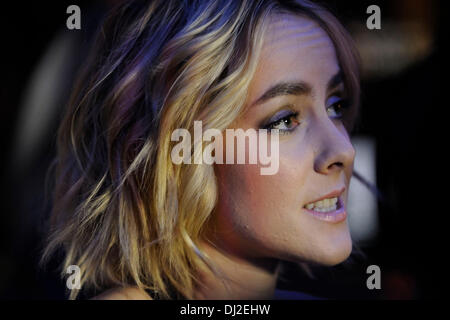 Toronto, Canada. 19 Nov 2013. Jena Malone che arrivano al Canadian Premiere della fame giochi: incendio a Scotiabank Theatre. Credito: EXImages/Alamy Live News Foto Stock