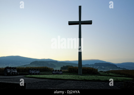 Mattina presso la croce della pace in Buehl Germania Foto Stock