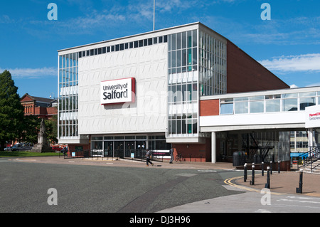 Maxwell Hall, Peel Park Campus, Università di Salford, Chapel Street, Salford, Manchester, Inghilterra, Regno Unito Foto Stock