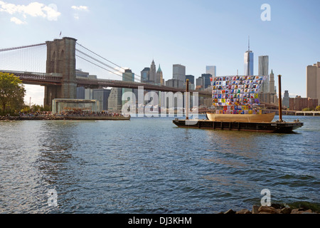 Nave di tolleranza a vela in Brooklyn Foto Stock