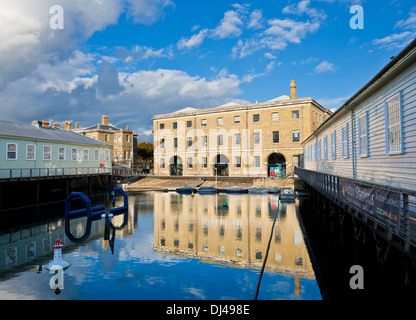 Stazioni di azione in Boathouse n. 6 a Portsmouth Historic Dockyard Portsmouth Porto Inghilterra Hampshire REGNO UNITO GB EU Europe Foto Stock