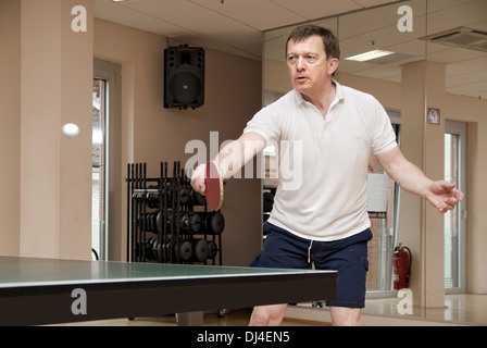 Table Tennis Giocatori nel gioco scritto Foto Stock